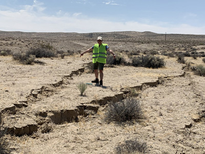 Julian Lozos at the Ridgecrest rupture in 2019.