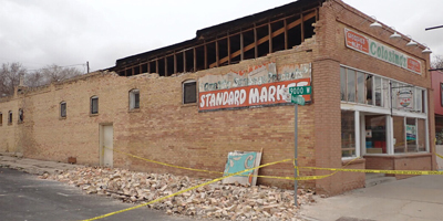 Structural damage to a store caused by the 2020 M5.7 Magna Earthquake. 