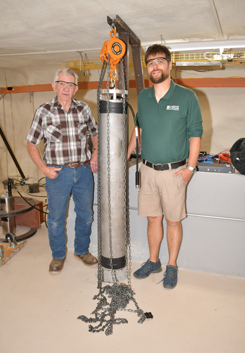 ALS machinist Vernon Stoup and Rob Anthony myself right before with pressure vessel for IceCube seismometer